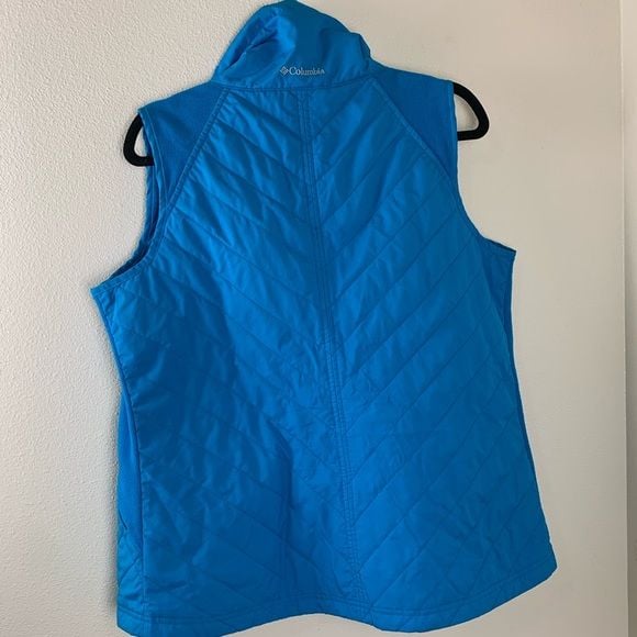 Columbia Vest size Large light blue 3