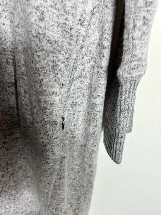 Tribal Heather Gray Knit Top 5