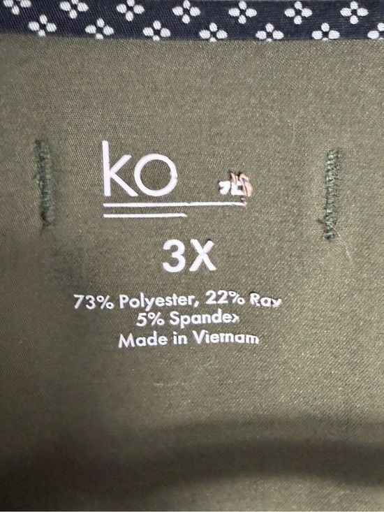 koi Olive Green V-Neck Short Sleeve Scrub Top nurse wear 7