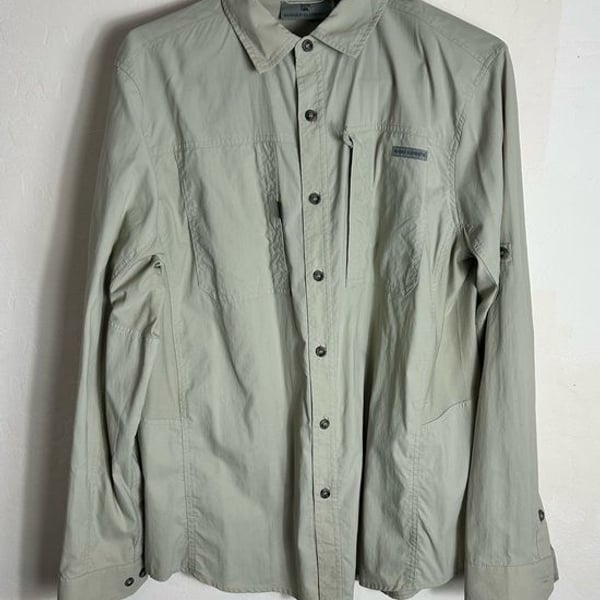 Rugged Elements long sleeve button up shirt Size Medium