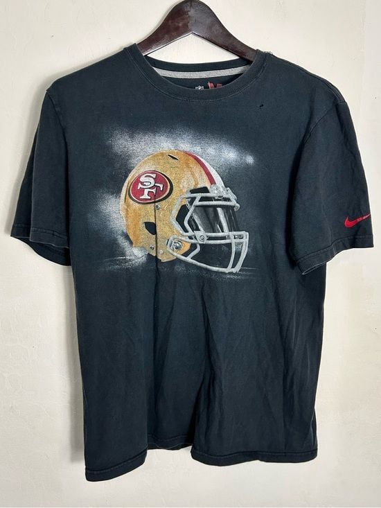 Vintage San Francisco 49ers Helmet Graphic shirt 2