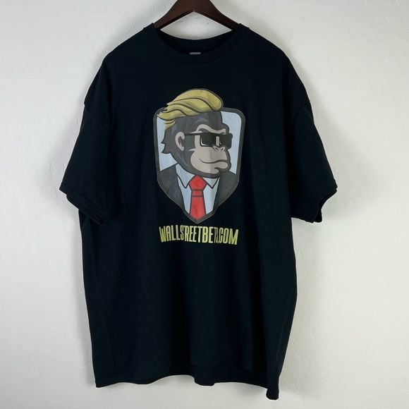 Mens T-Shirt Size 2XL politics graphic casual design retired wall street 2