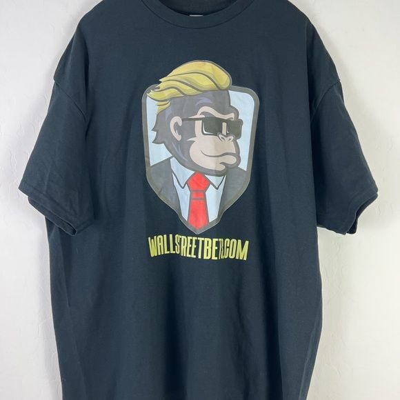 Mens T-Shirt Size 2XL politics graphic casual design retired wall street 3