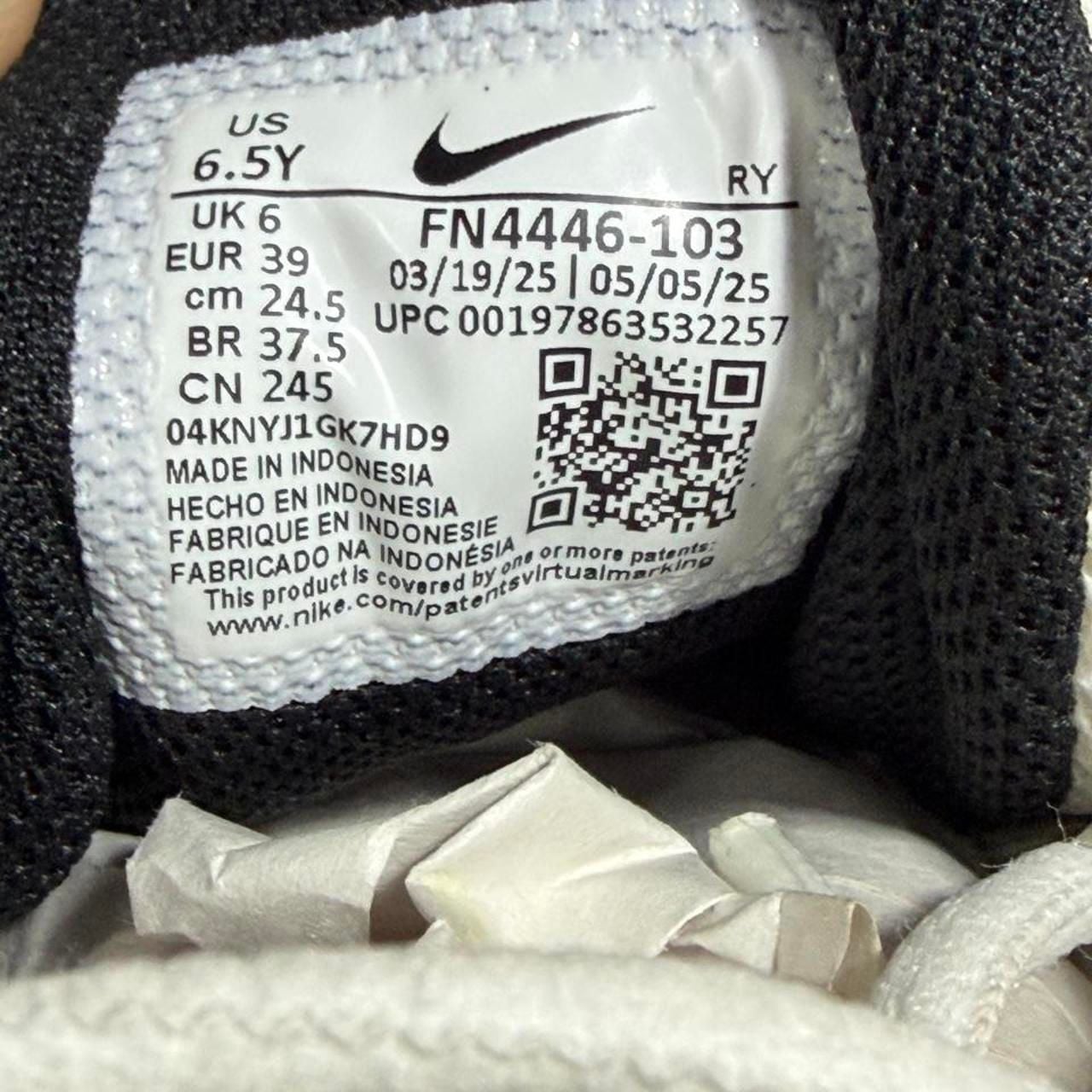 Nike Air Max Nova FN4446-103 Women’s 8 6.5Y White Black New
 8