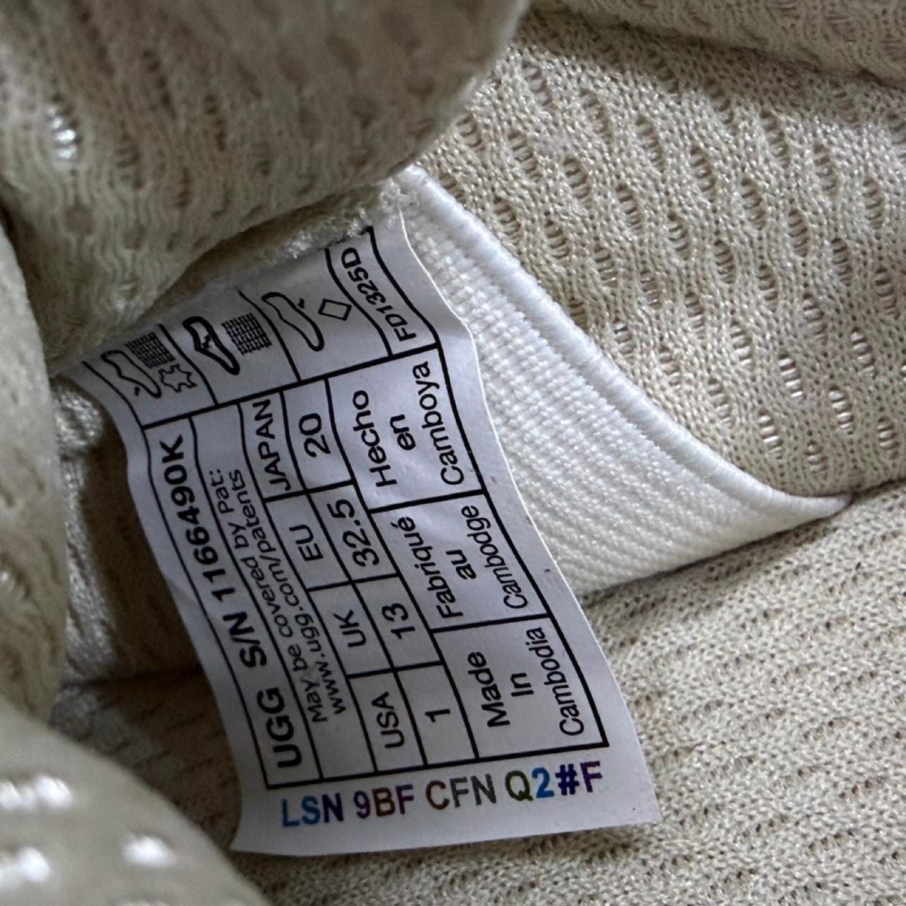 UGG Lo Lowmel Size 1 Kids Jasmine Beige Suede Sneakers 9