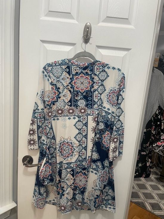 V-Neck Tile-Print Tunic in Navy & White 14