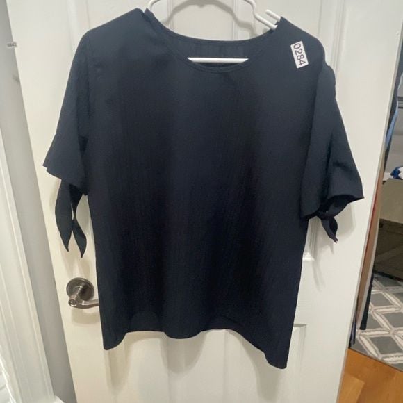 Temu navy blue top shortsleeved XxLargw new never worn 6