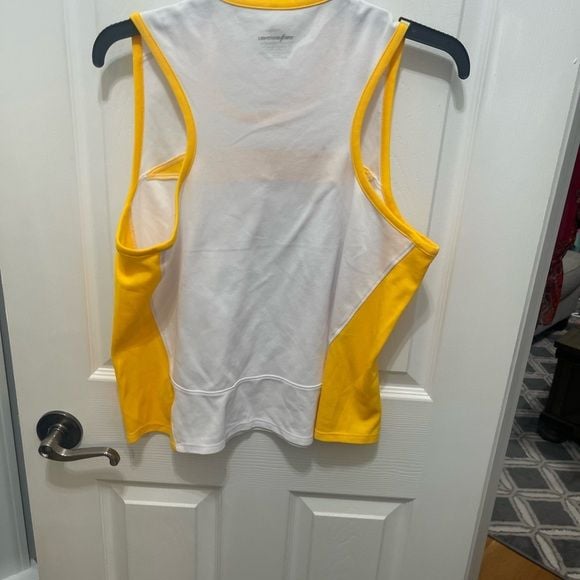 New balance sleeveless top XLarge women’s white and yellow 11
