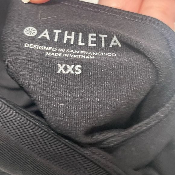 Athleta top sleeveless xsmall black 12