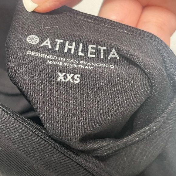 Athleta top sleeveless xsmall black 13