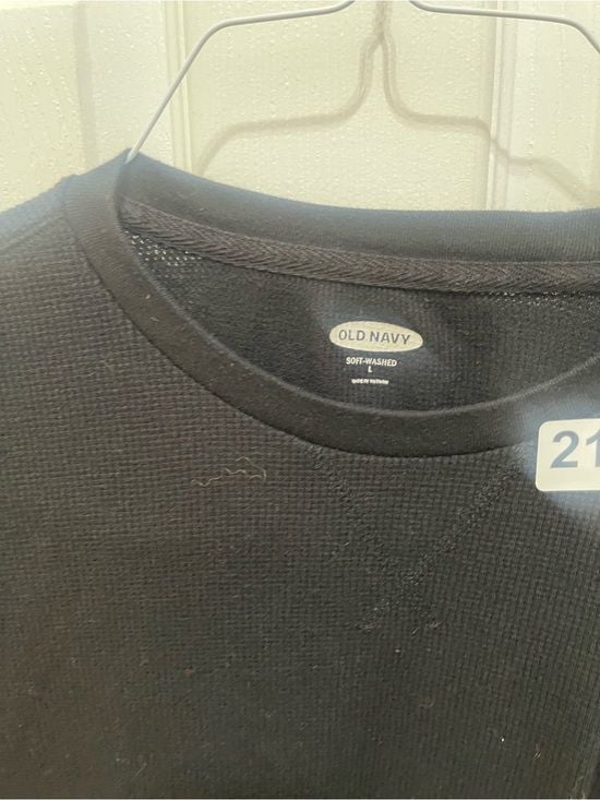 Old Navy Black Long-Sleeve Waffle Knit Tee 6