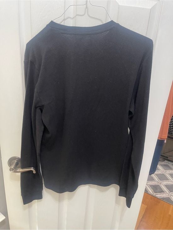 Old Navy Black Long-Sleeve Waffle Knit Tee 8