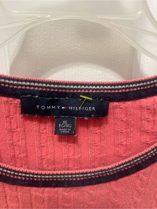 Tommy Hilfiger Coral Cable Knit Crew with Navy Trim 8