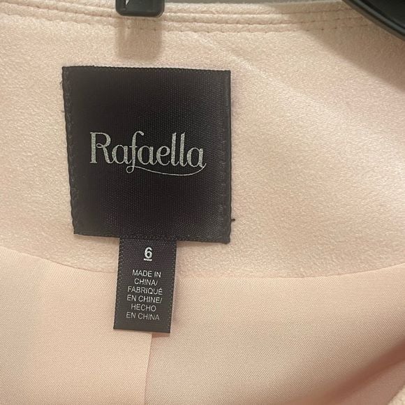 COPY - Rafaella jacket size 6 light pink 2 pockets with zippers 4