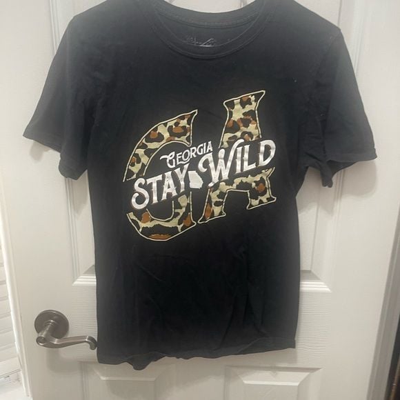 'Stay Wild' Short-Sleeve Tee - Black with Camo Print 2