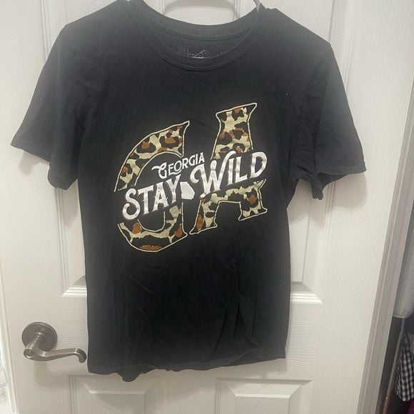 'Stay Wild' Short-Sleeve Tee - Black with Camo Print 8