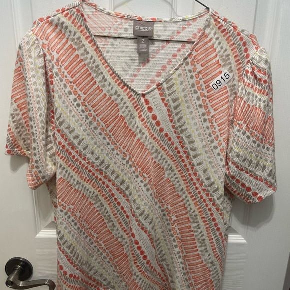 Chico’s blouse shortsleeve pullover med 4