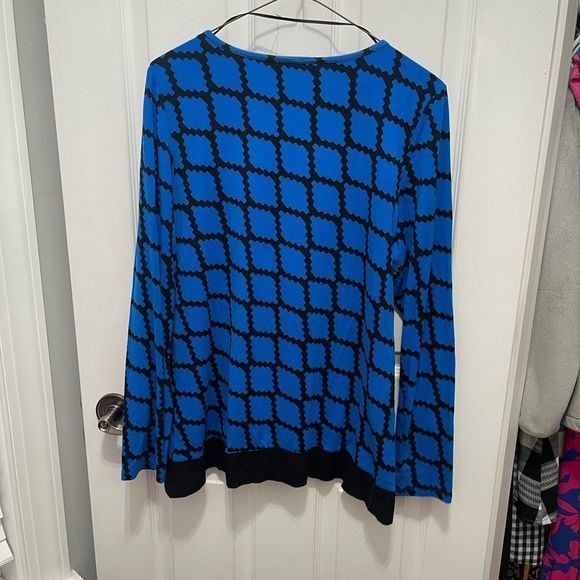 Cynthia Rowley Blue and Black Patterned Long Sleeve Top 12