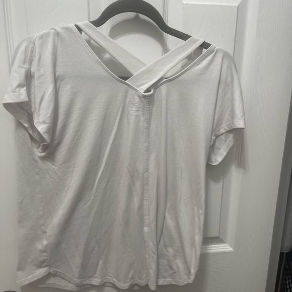 Athletic Works White Short Sleeve Tee with Crisscross Back 11