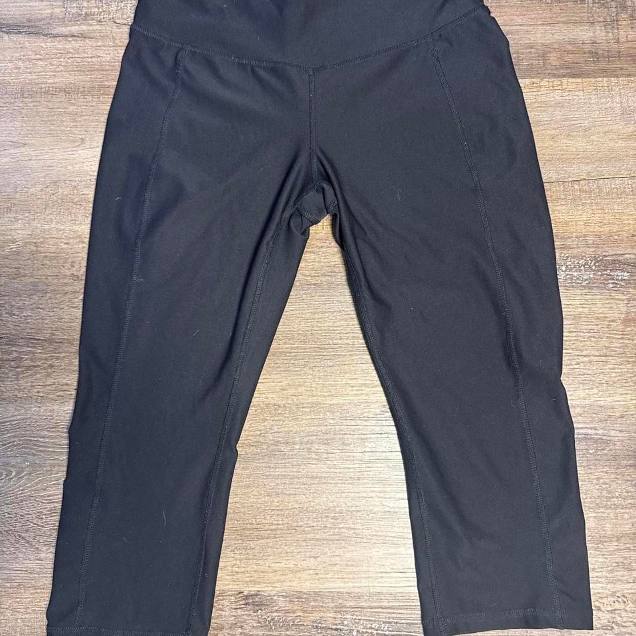 Xersion Tummy Control Capri Leggings Size L Black 3