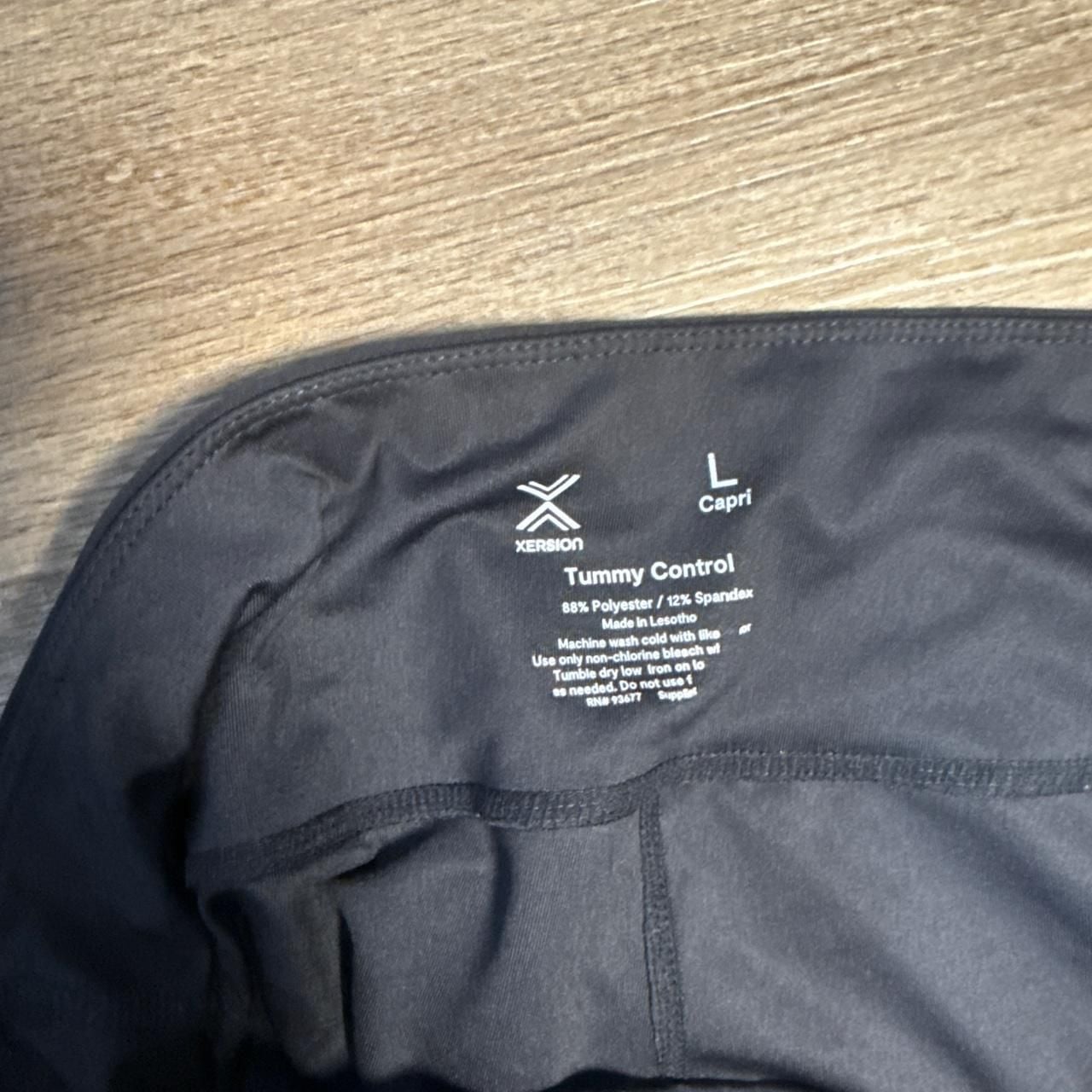 Xersion Tummy Control Capri Leggings Size L Black 5
