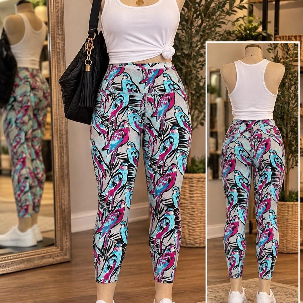 Zelos Parrot Print Capri Yoga Leggings Large Pink Blue 2