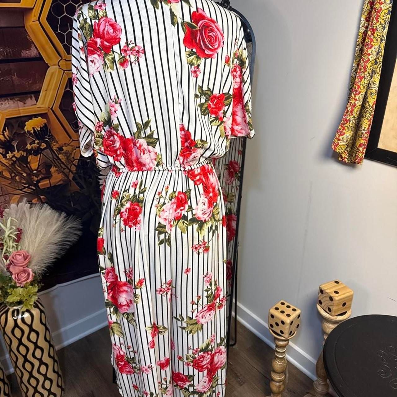 Unbranded Black White Striped Floral Romper Split Leg 7