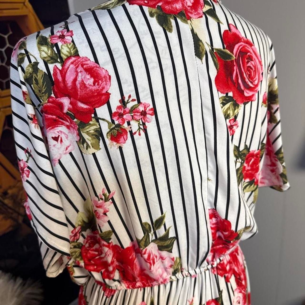 Unbranded Black White Striped Floral Romper Split Leg 8
