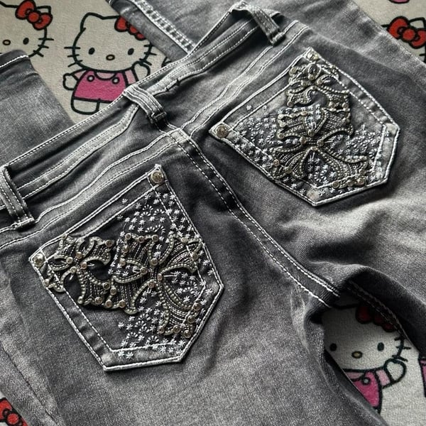 Fire & Rain Low Rise Flare Jeans Size 7 Grey Rhinestone Cross Pockets