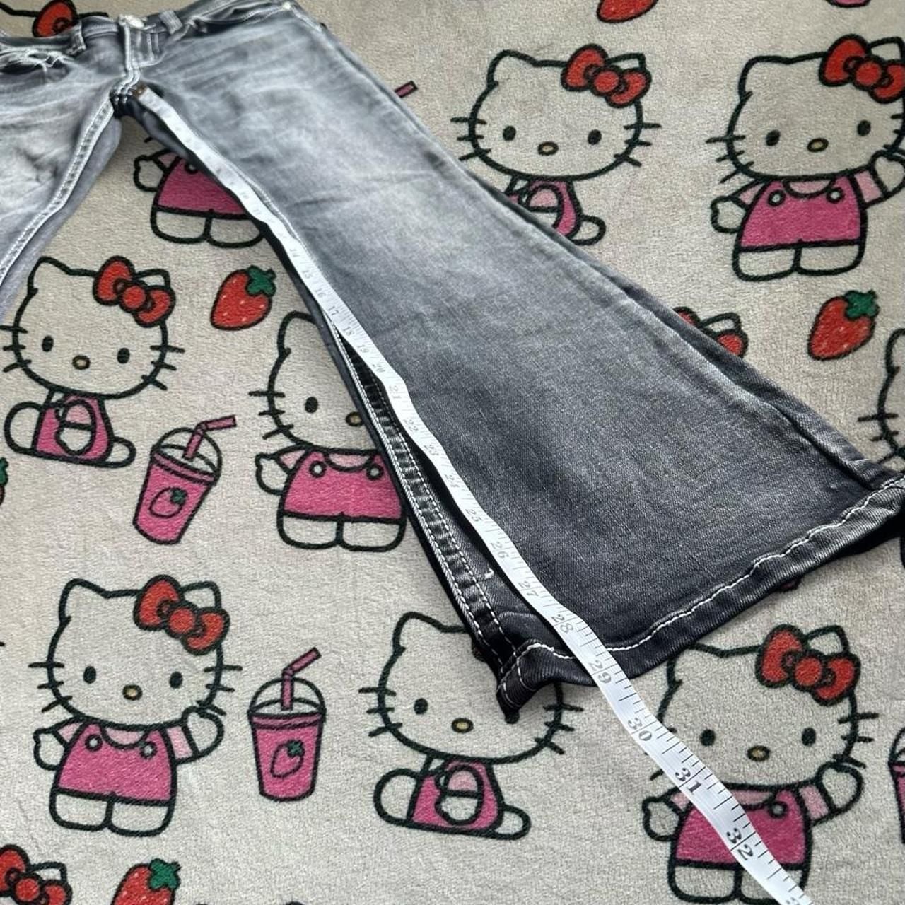 Fire & Rain Low Rise Flare Jeans Size 7 Grey Rhinestone Cross Pockets 7