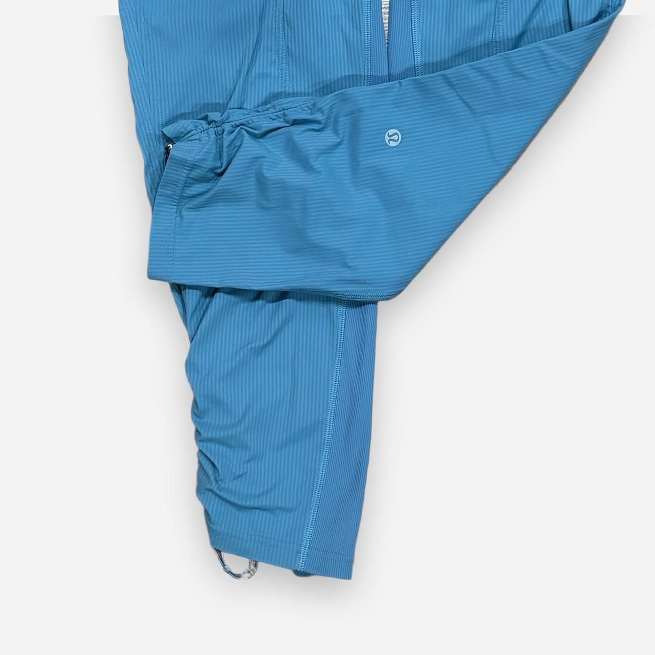 Product thumbnail 4