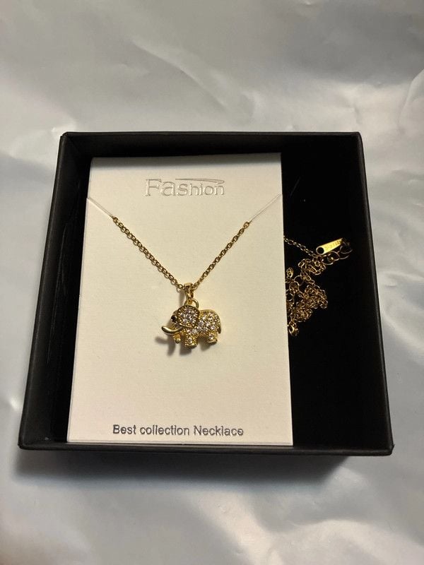 New in box fashion necklace elephant pendant gold tone rhinestone 2