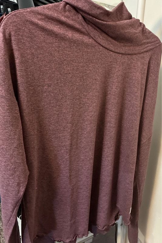 Women’s large nwt Soybu long sleeve purple funnel neck shirt thumb holes 3