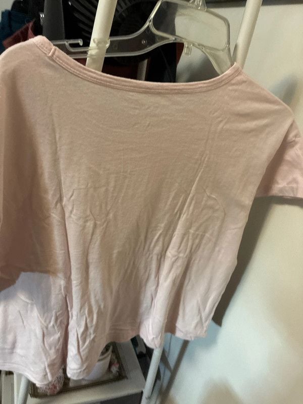 Women’s sz small nwt universal thread pink short sleeve tee shirt cropped 7