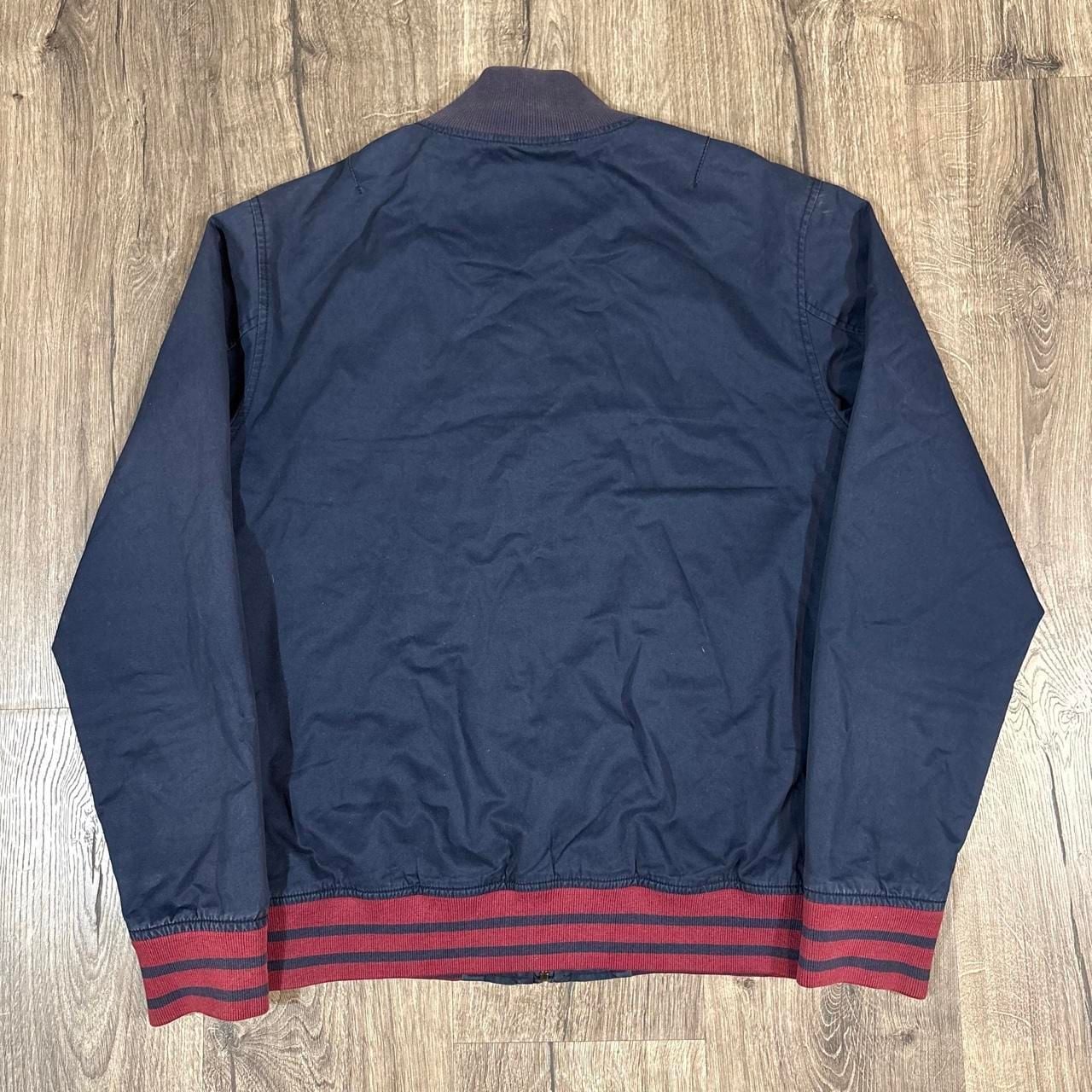 Product thumbnail 6