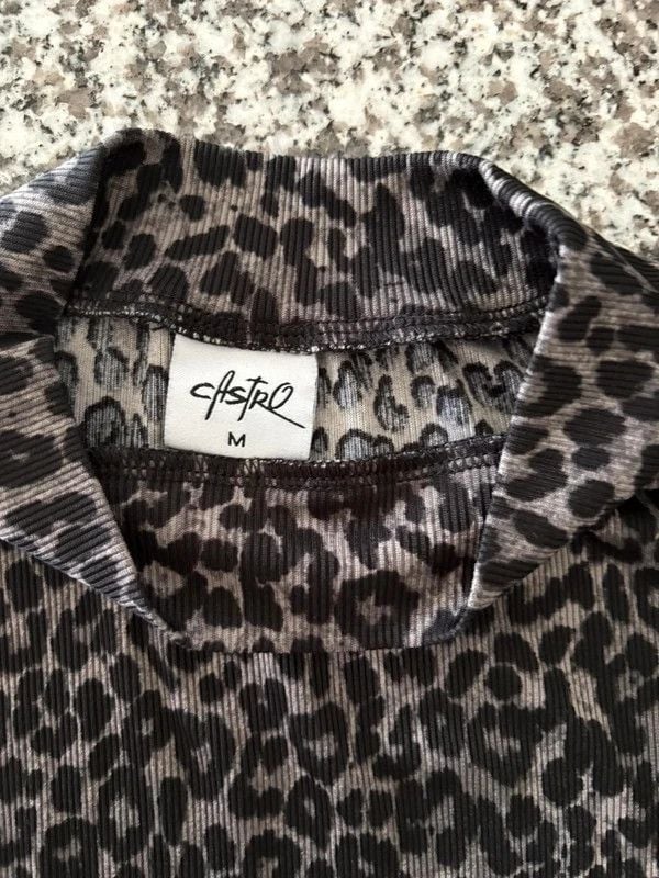 Women’s animal print tank 4