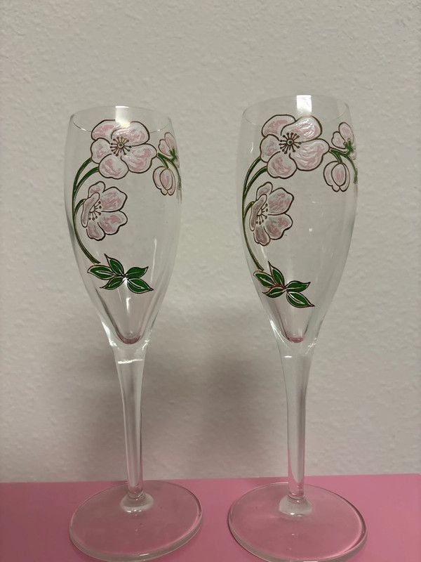 Perrier-Jouët's Belle Époque hand painted champagne flutes 2
