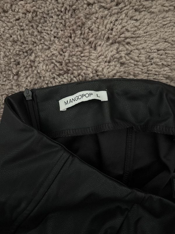 Faux leather Black mini skirt 5