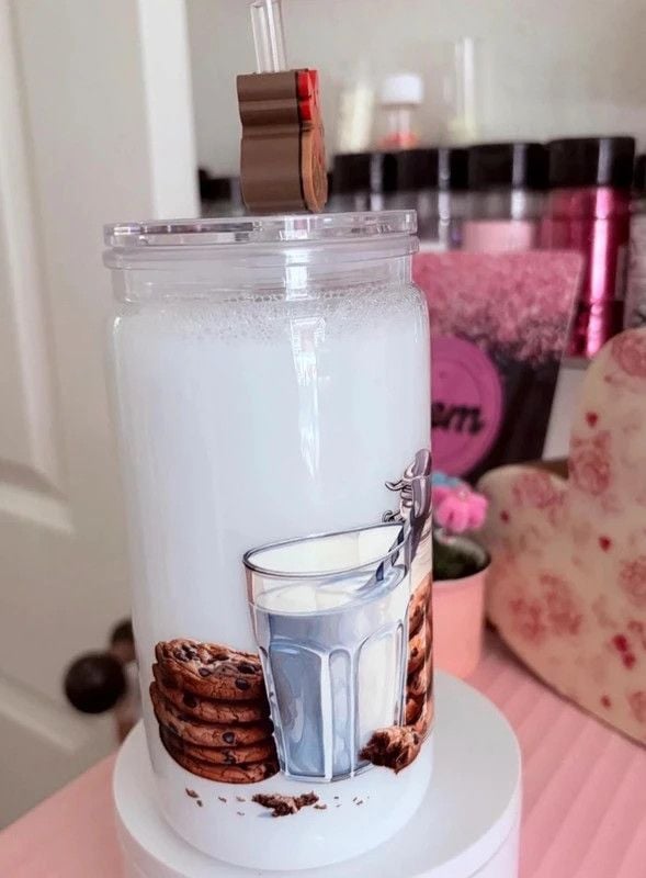 Snow Globe Tumbler with 3D Straw Topper 4