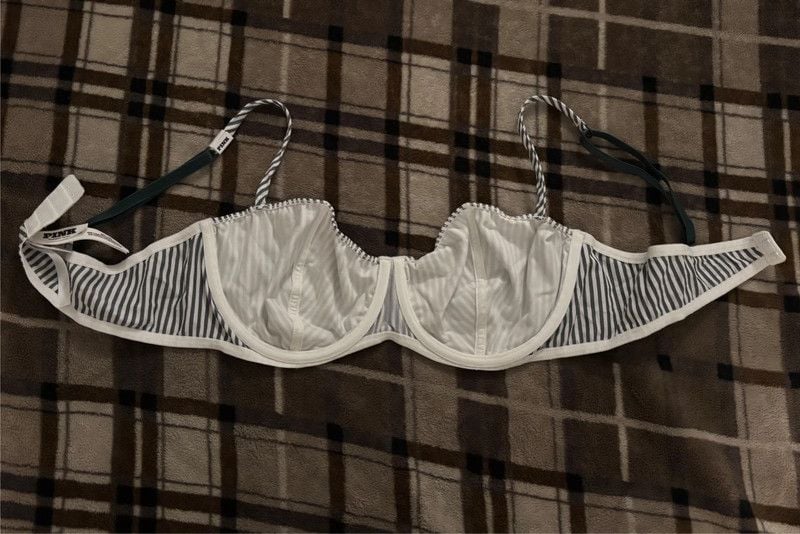 NWT Victoria’s Secret 38C bra 3