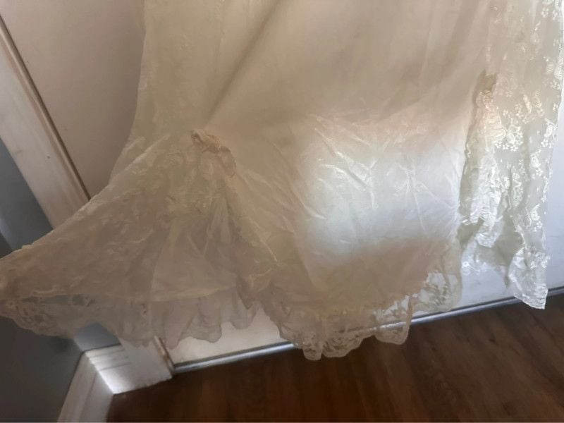 Vintage laced dress 4