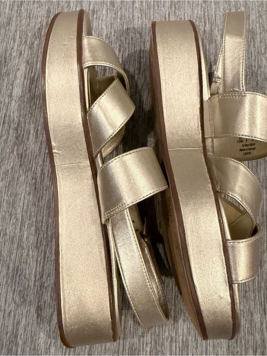 Naturalizer Gold Platform Slingback Sandals 8
