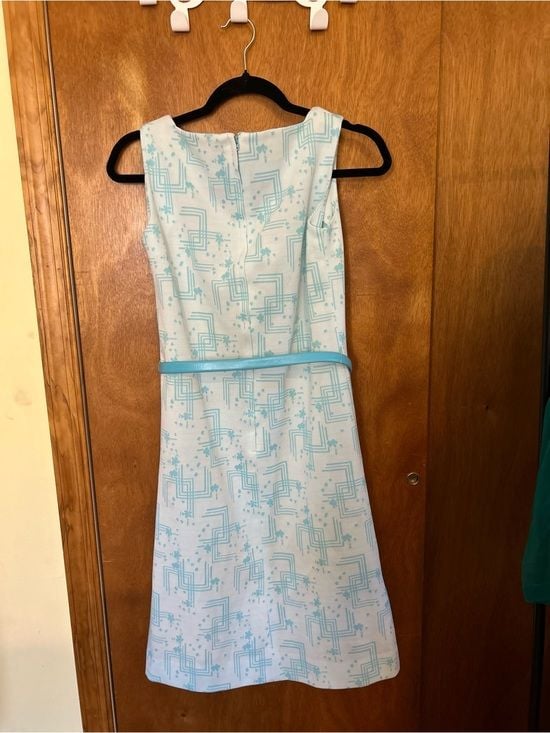 Vintage Sleeveless Light Blue Patterned A-Line Dress with Belt Sz S 3