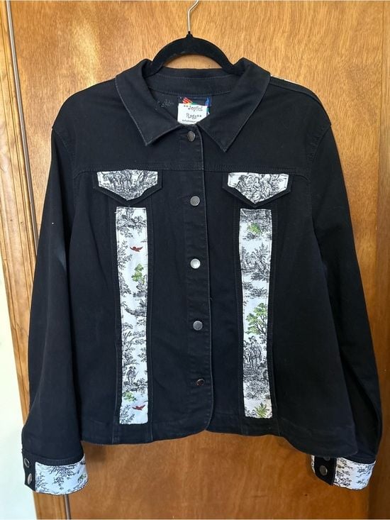 Joyful Rags Upcycled Women's Black Denim Jacket with Toile Trim Sz XXL 3