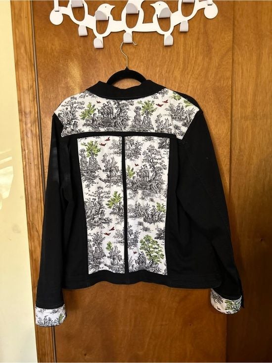 Joyful Rags Upcycled Women's Black Denim Jacket with Toile Trim Sz XXL 5
