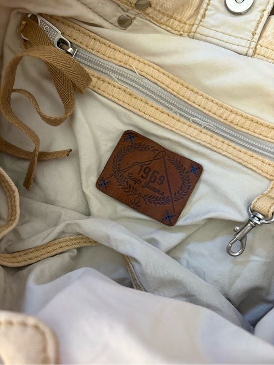 GAP Cream Canvas and Leather Tote with Front Zip Pocket and Striped Handles 5