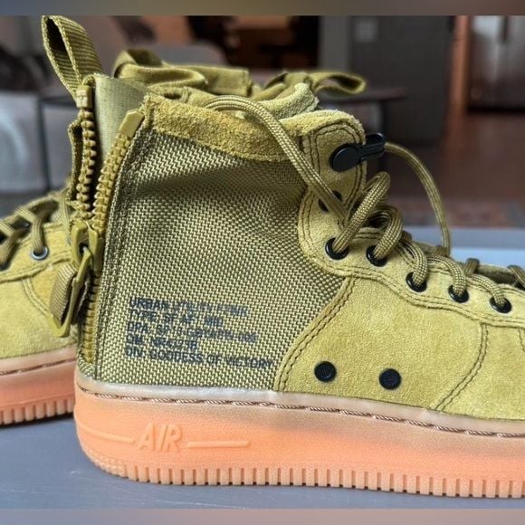 Nike sf AF1 Mid gs 2