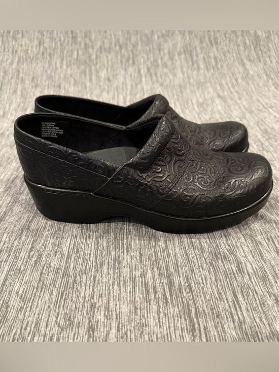 Abeo Black Embossed Slip-On Clogs 2