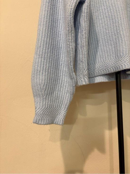 Universal Thread Light Blue Ribbed Crewneck Sweater M 4