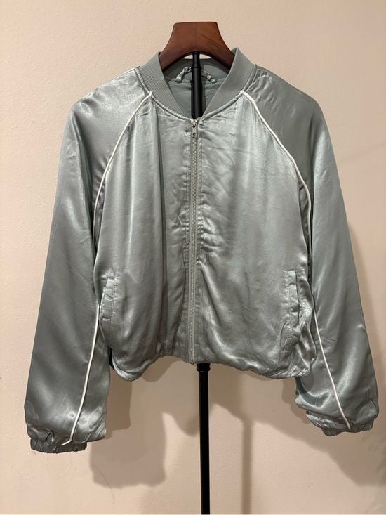 all in motion Satin Bomber Jacket in Light Sage with White Piping M 3